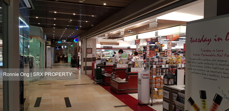 East Village (D16), Retail #329907501